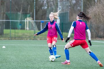 Bild 20 - wBJ HSV - F Holstein Kiel : Ergebnis: 0:6